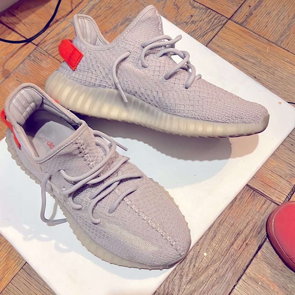 Yeezy Taillights